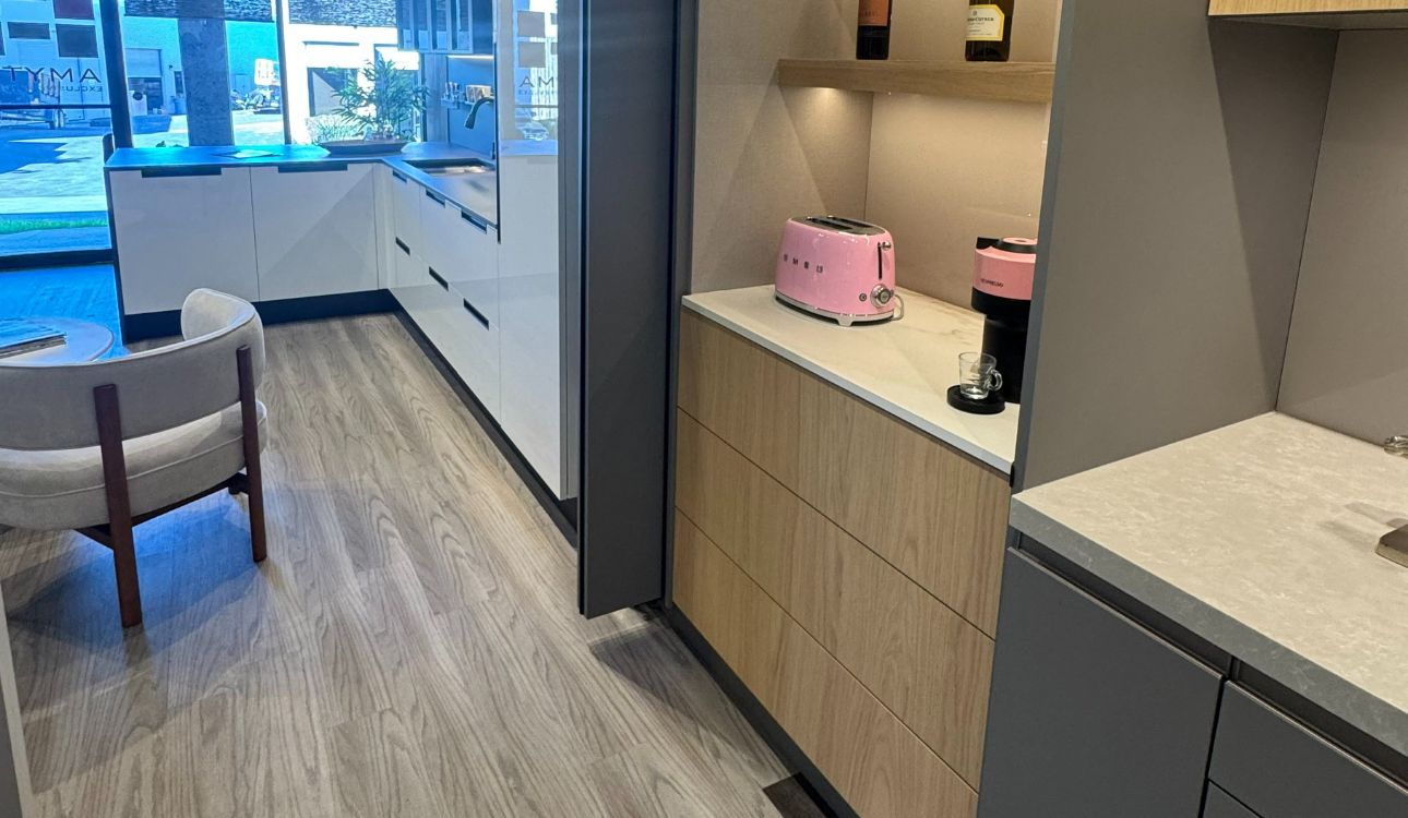 modern luxury cabinet trends in orange county ca